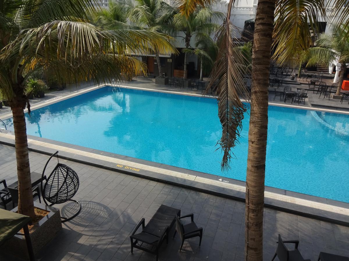 Hotel Aarya Grand & 4*