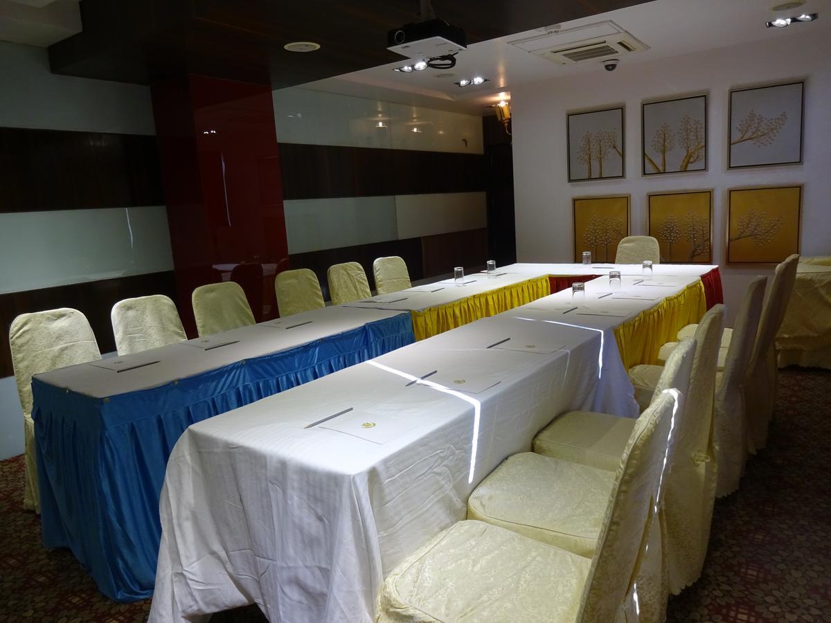 Hotel Tulip Inn,
