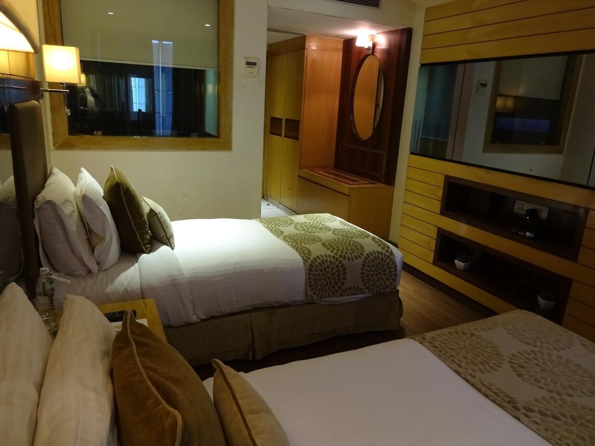 Hotel Tulip Inn, Ahmedabad