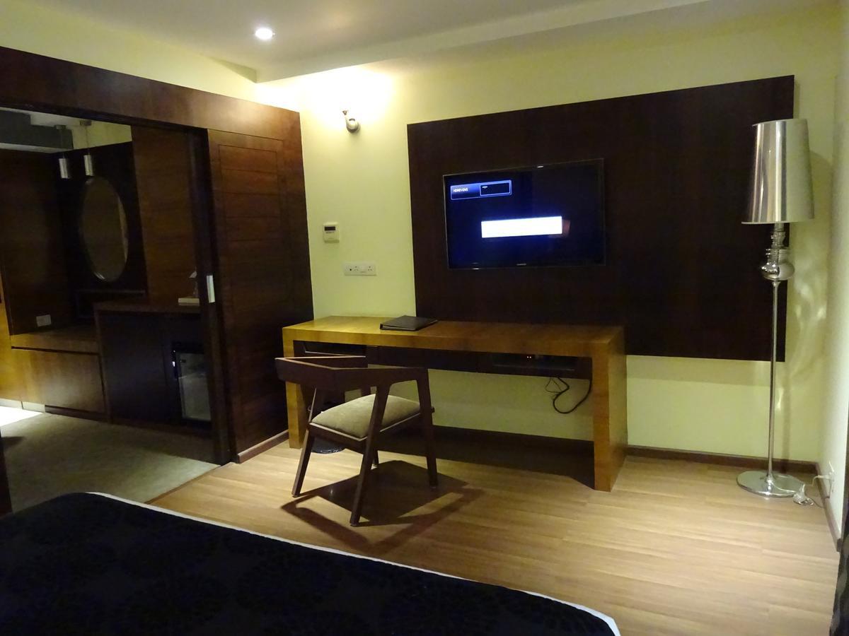 Tulip Inn, Hotel