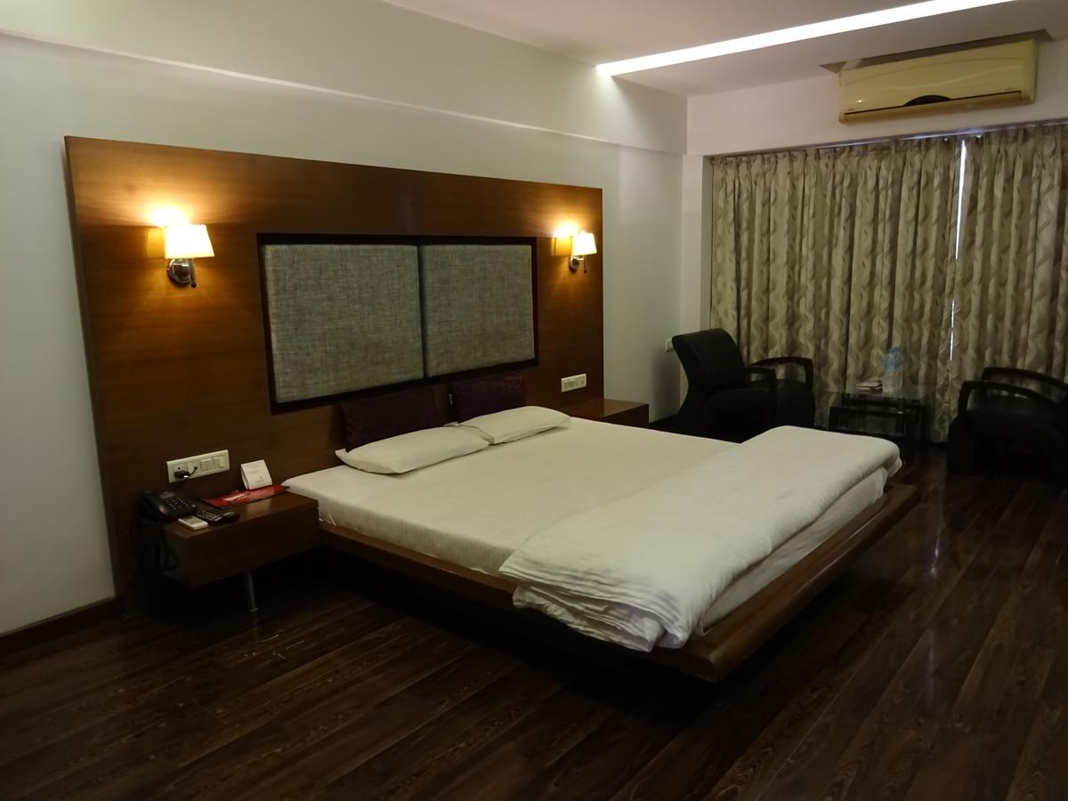 Platinum Residency 3*