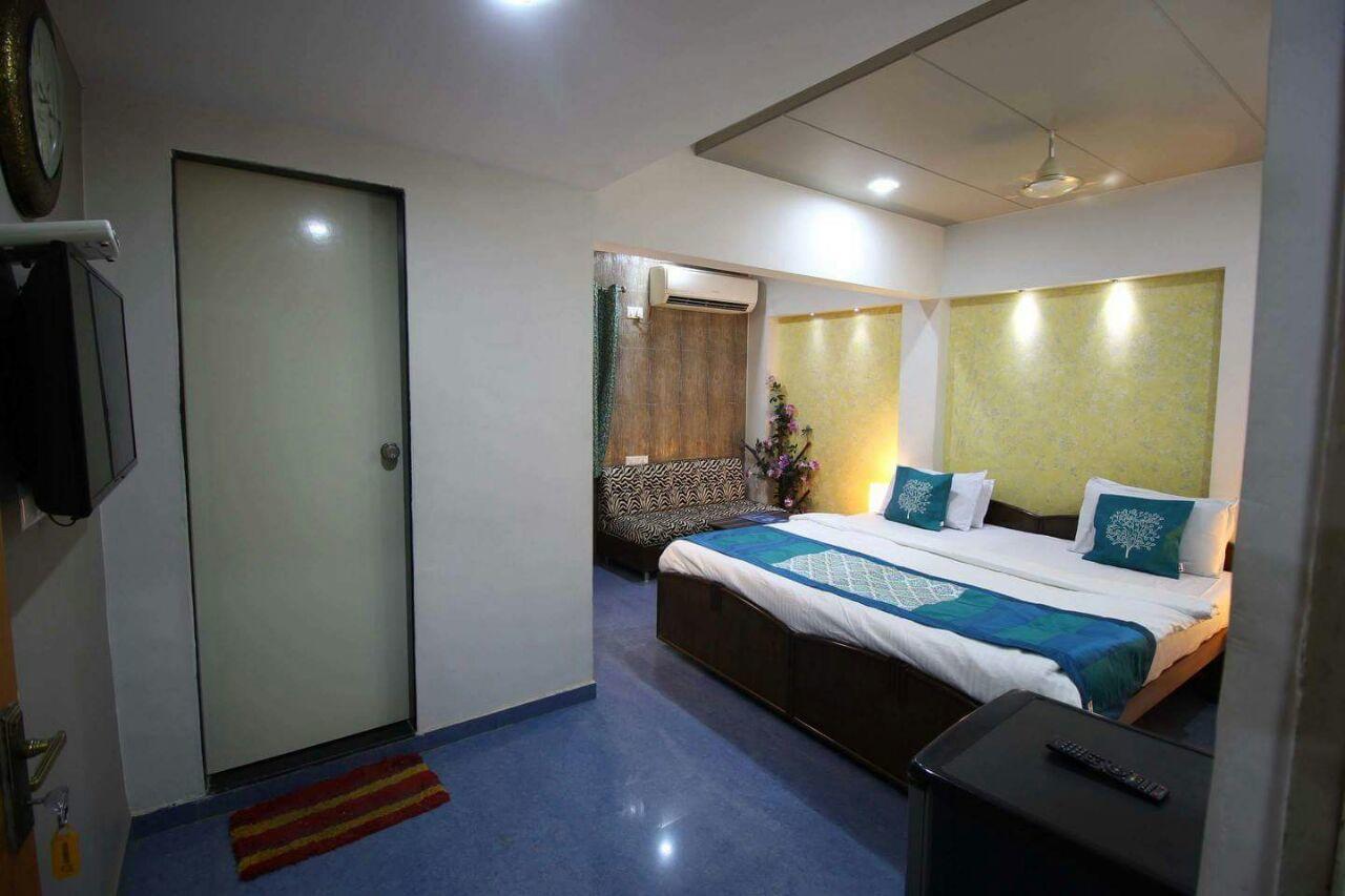 Hotel Signature Ahmedabad