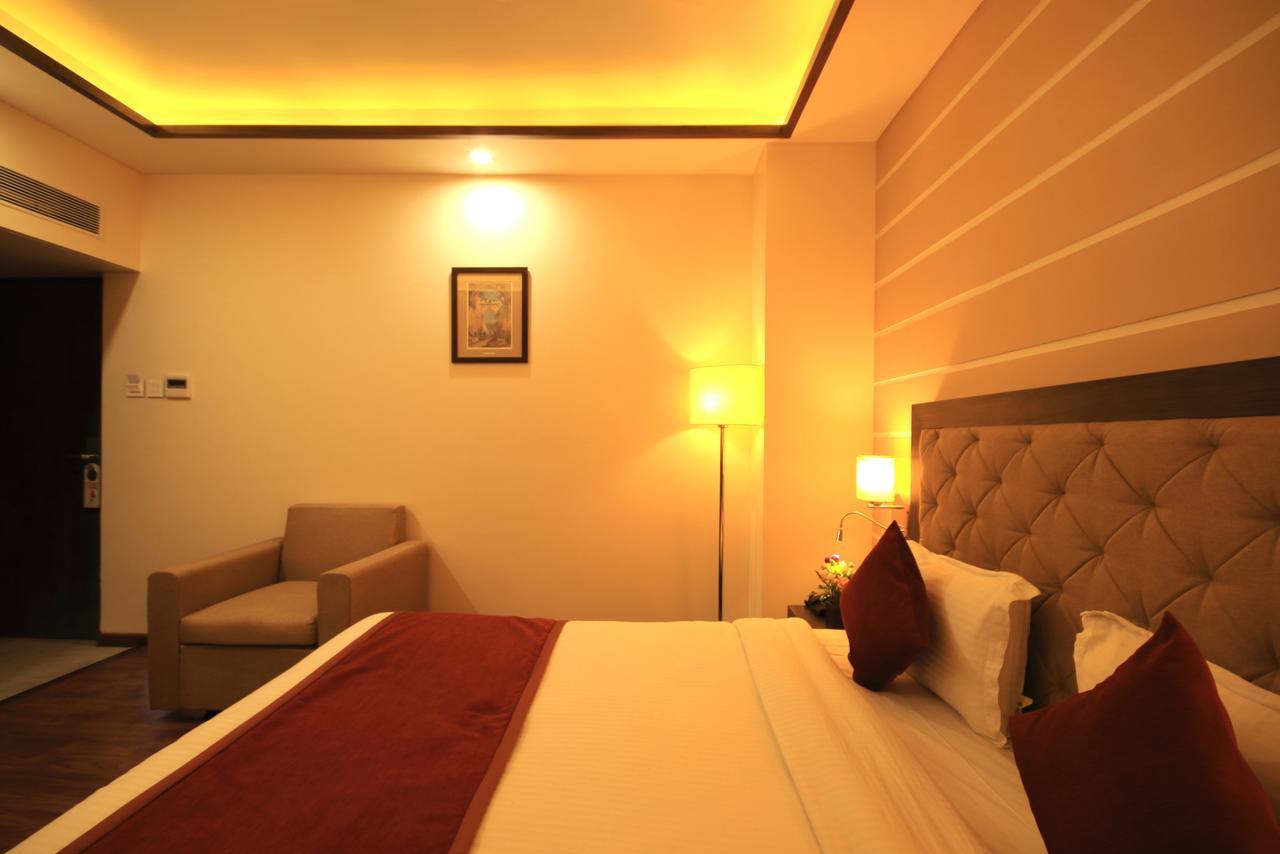 Hotel Naeeka 3*