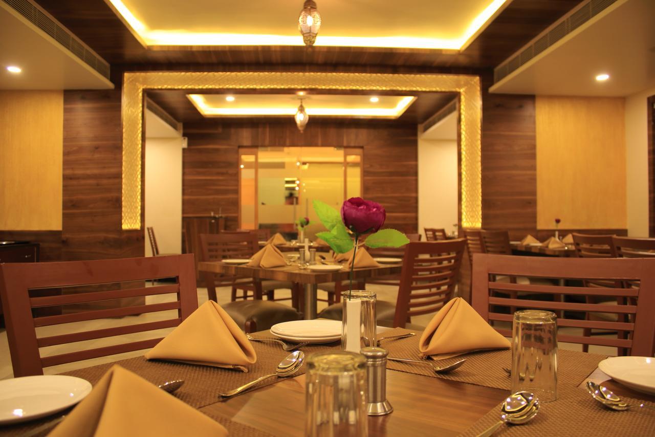 Naeeka Hotel
