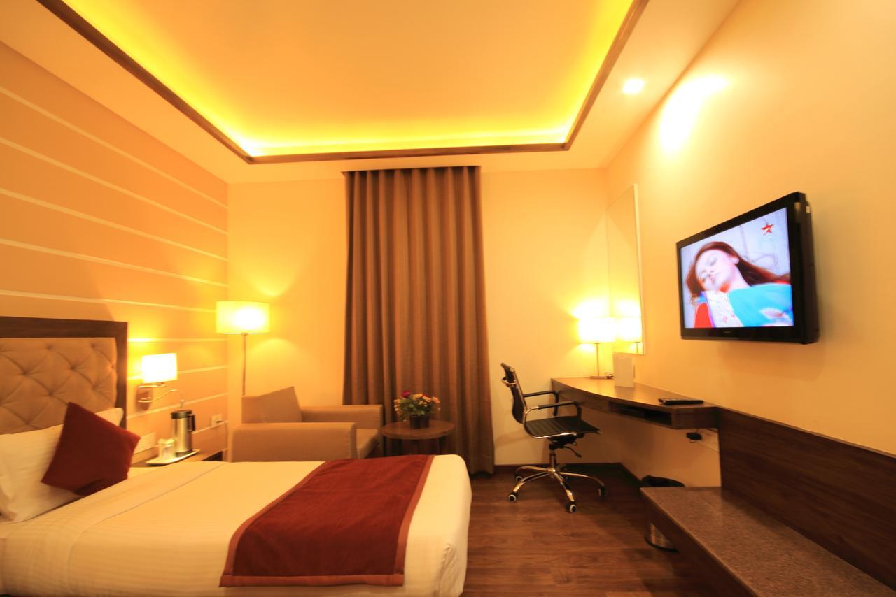 Naeeka Hotel Ahmedabad