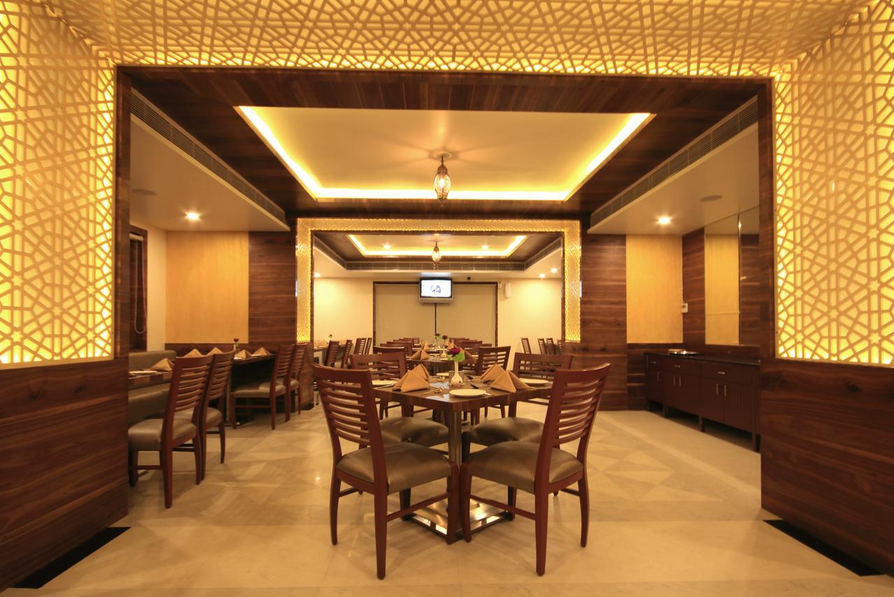 Naeeka Hotel Ahmedabad