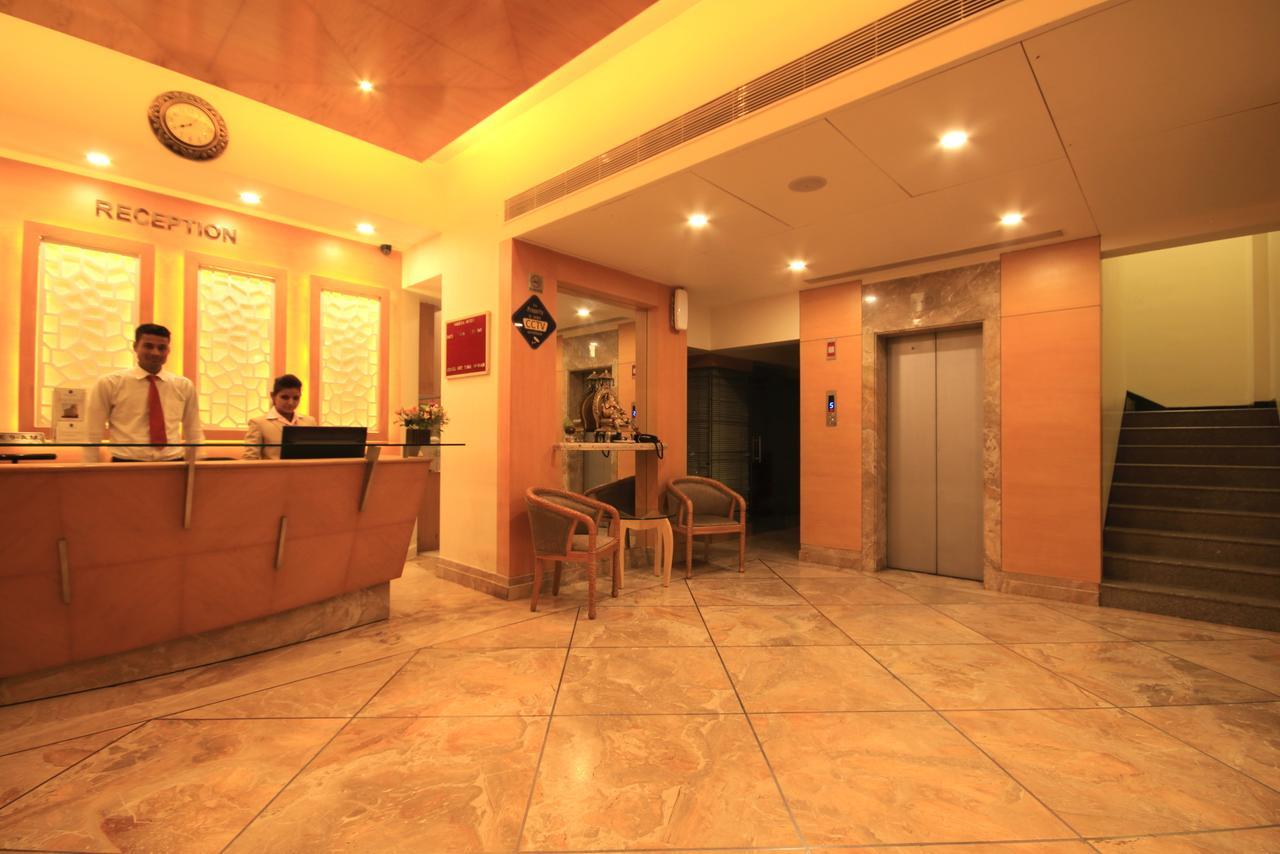 Naeeka Hotel