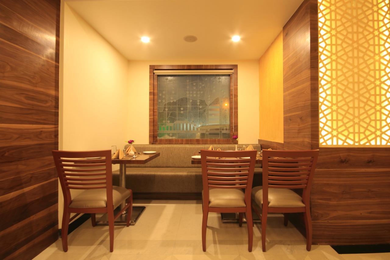 Naeeka Hotel