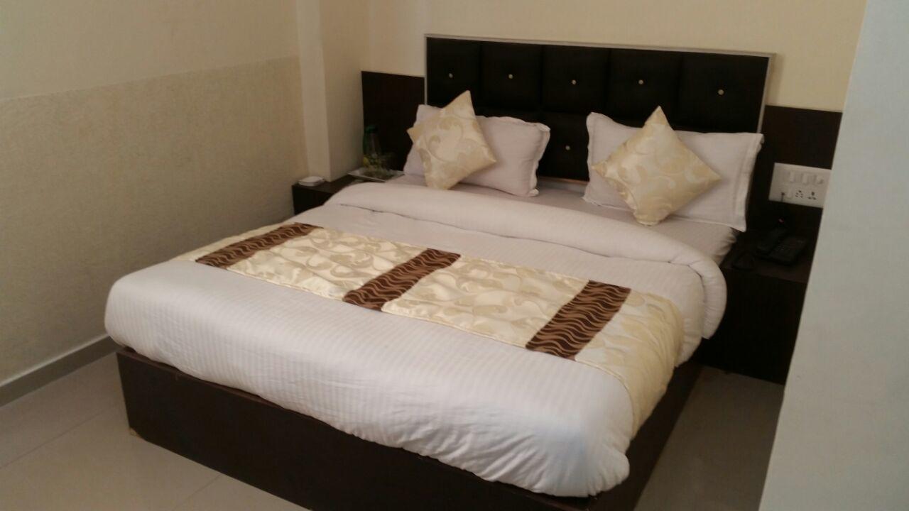 Cg Plaza Hotel