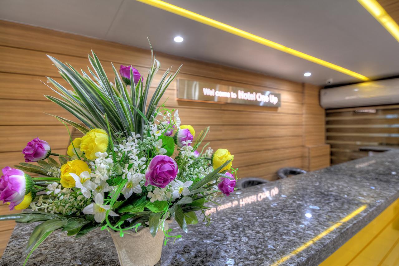 Hotel One Up 3*