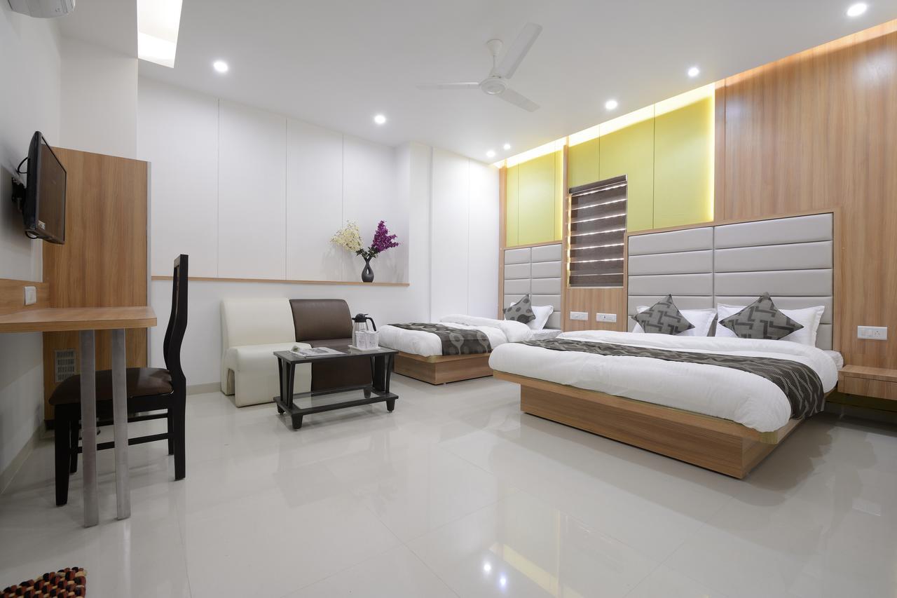 Hotel One Up Ahmedabad