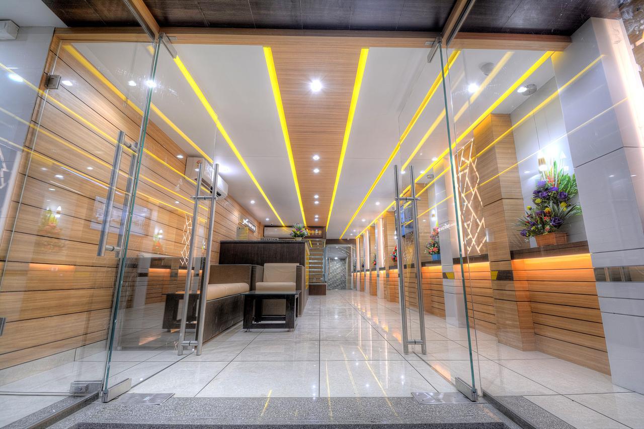 One Up Hotel Ahmedabad