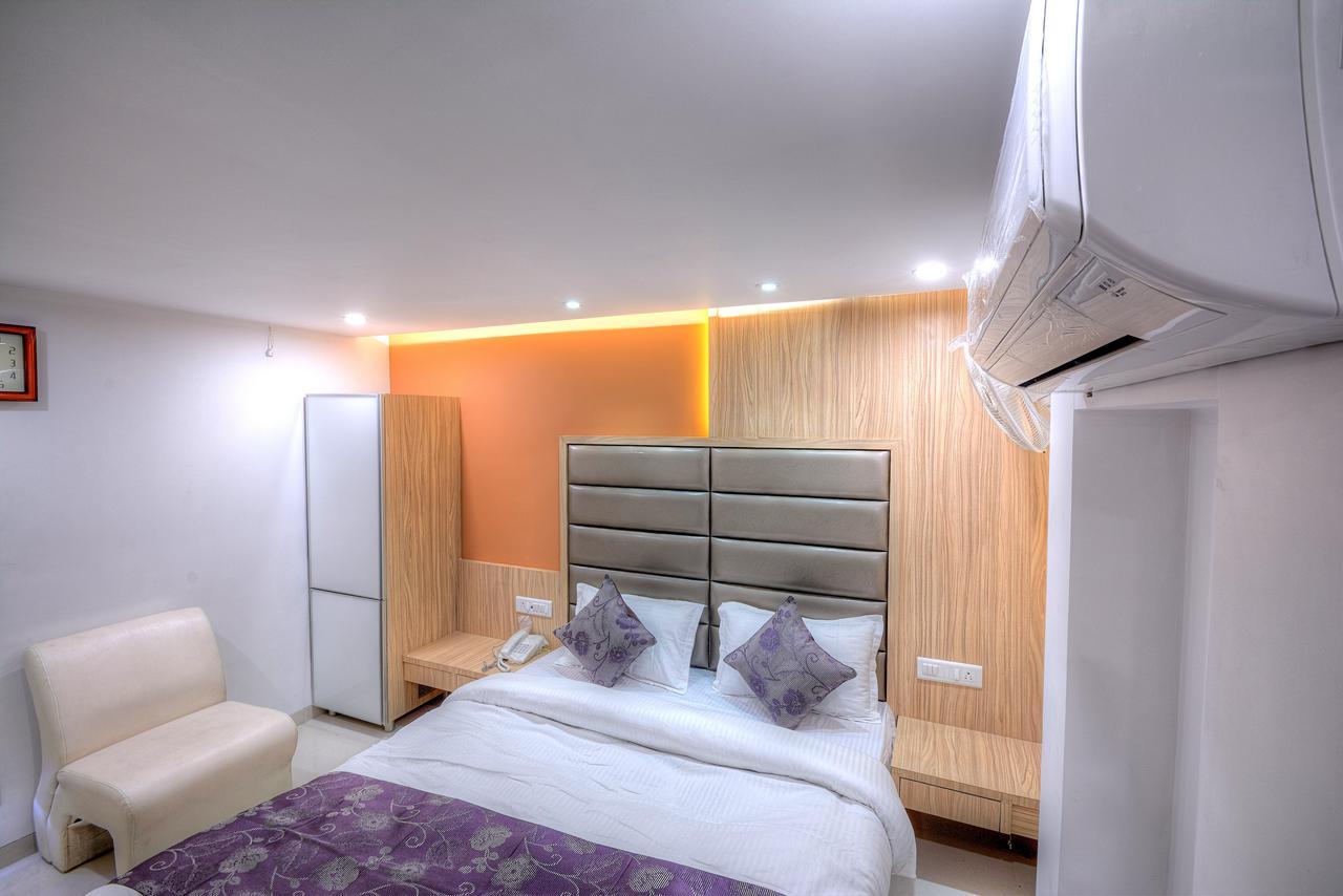 One Up Hotel Ahmedabad