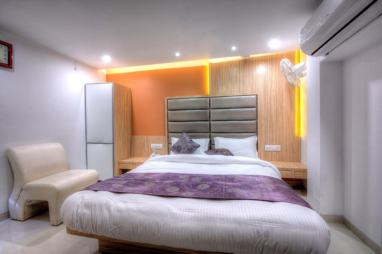 One Up Hotel Ahmedabad