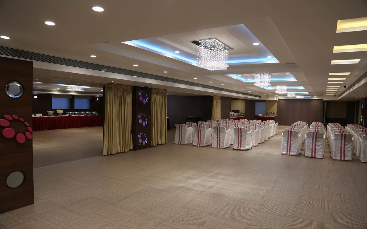Pageone Hotel 4*