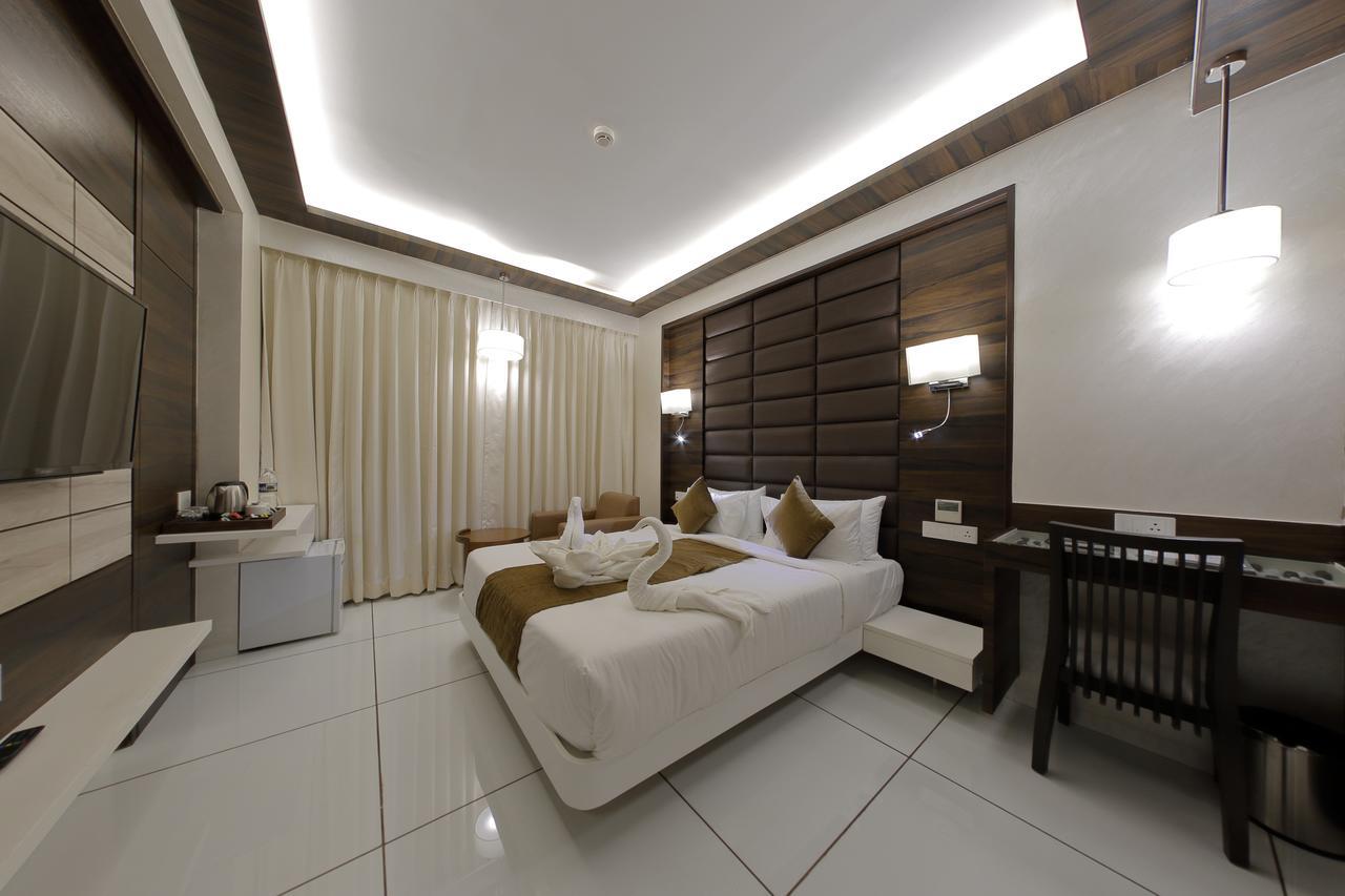Silver Heights Hotel Ahmedabad