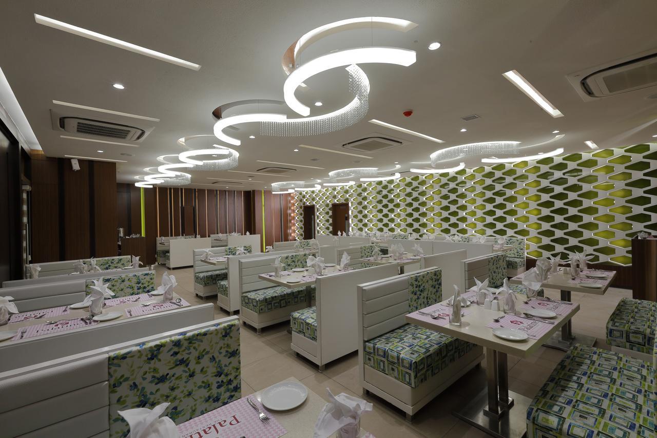 Hotel Pragati The Grand Ahmedabad
