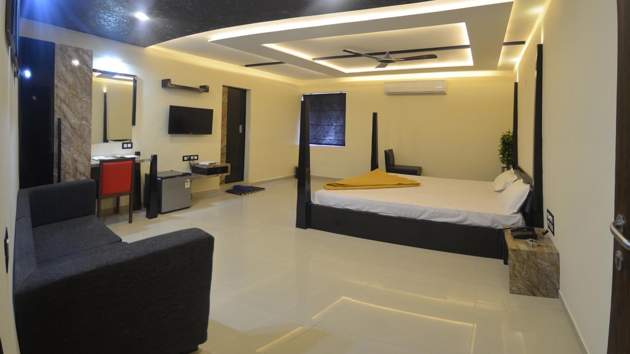 Barcelona Exotica Hotel Ahmedabad