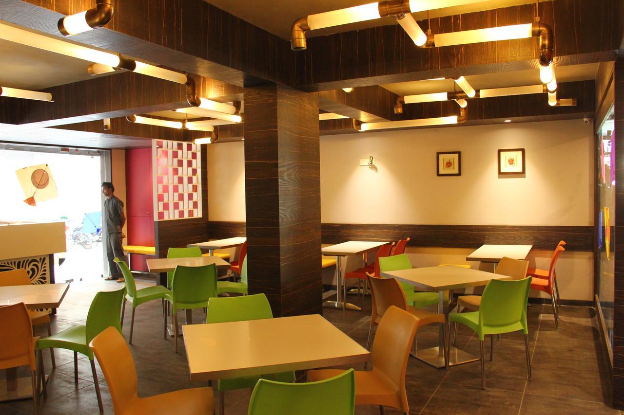Hotel Oyo 1183 Kells Ahmedabad