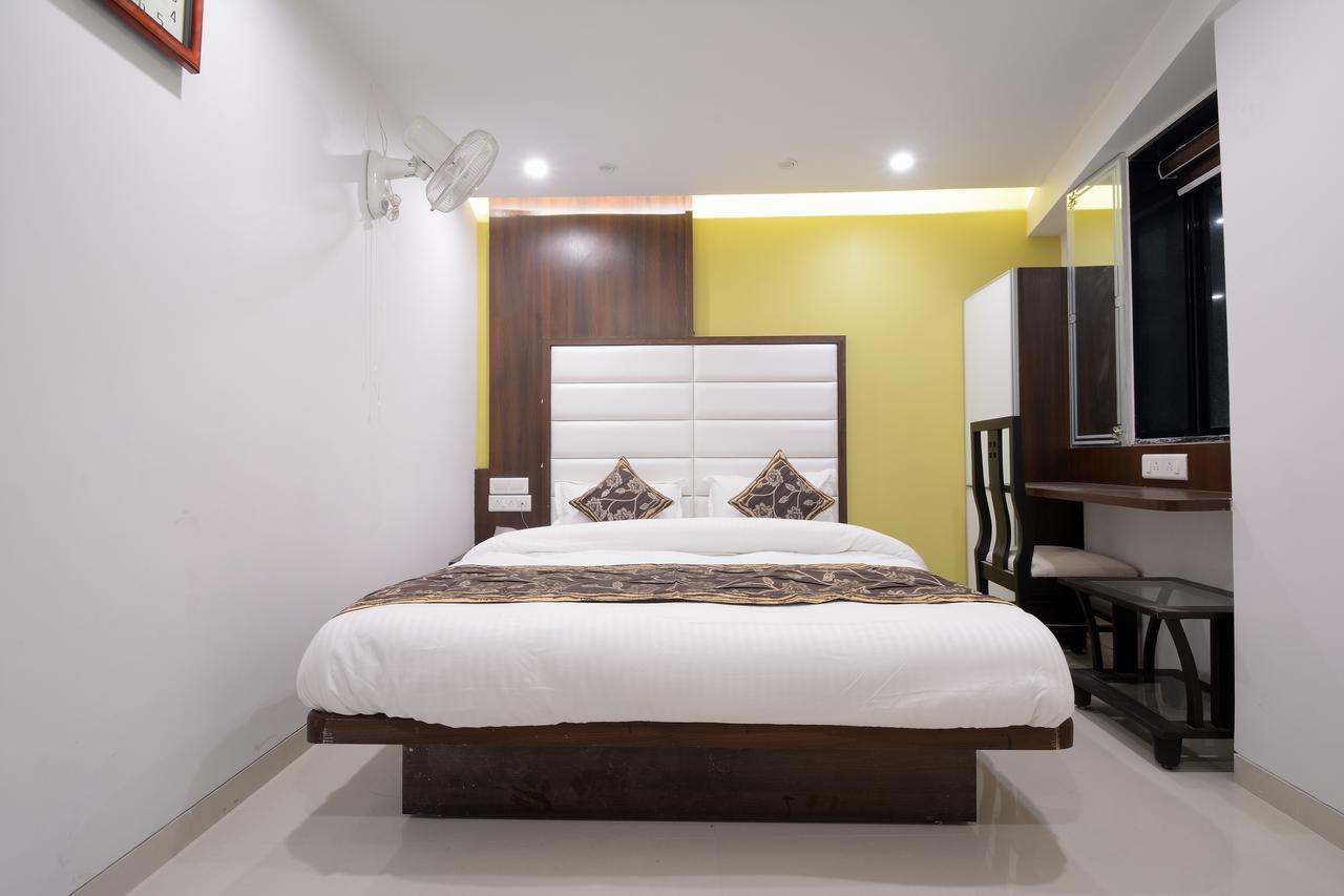 One Up Hotel 3*