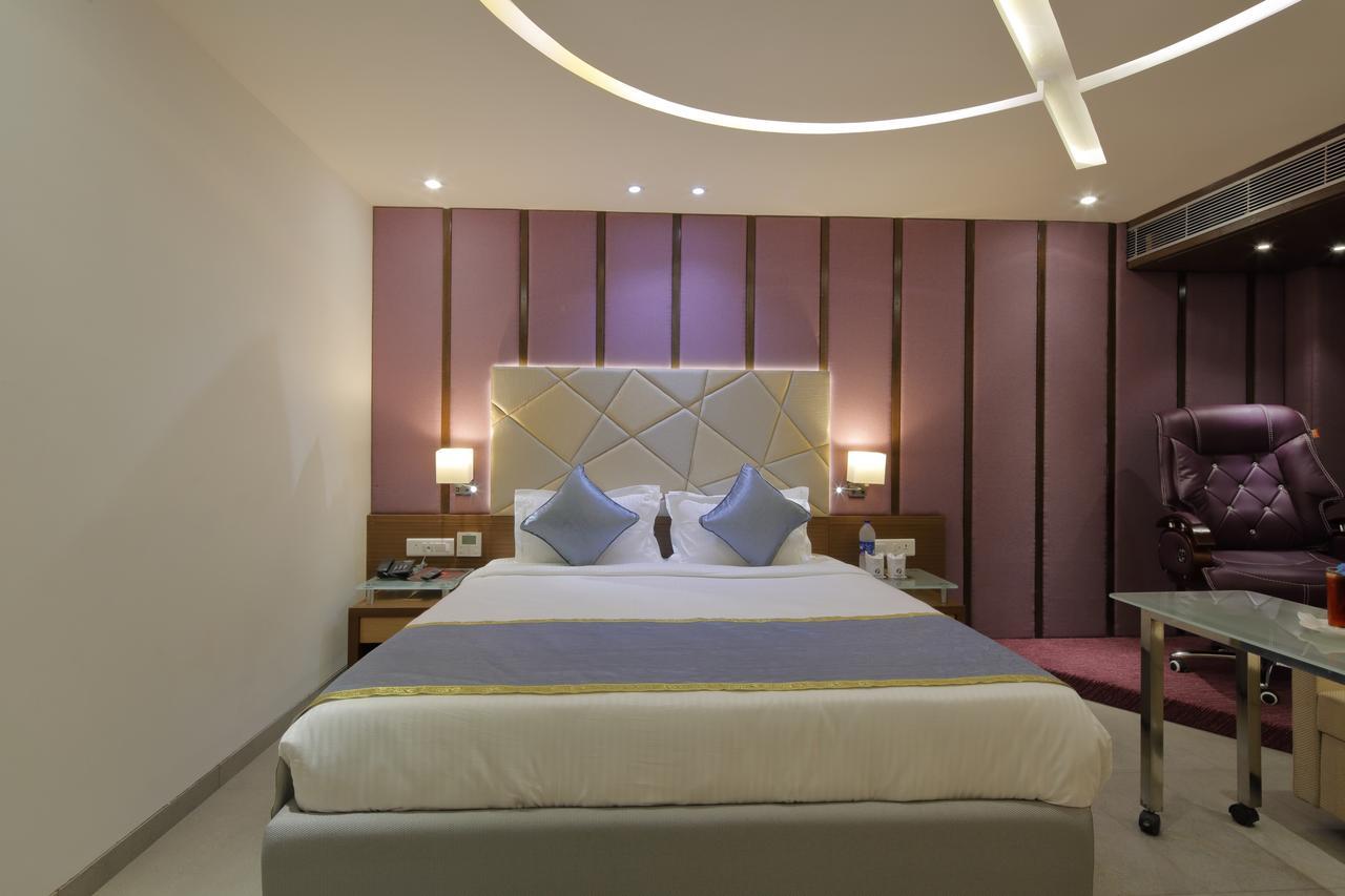 Hotel Pragati The Grand Ahmedabad