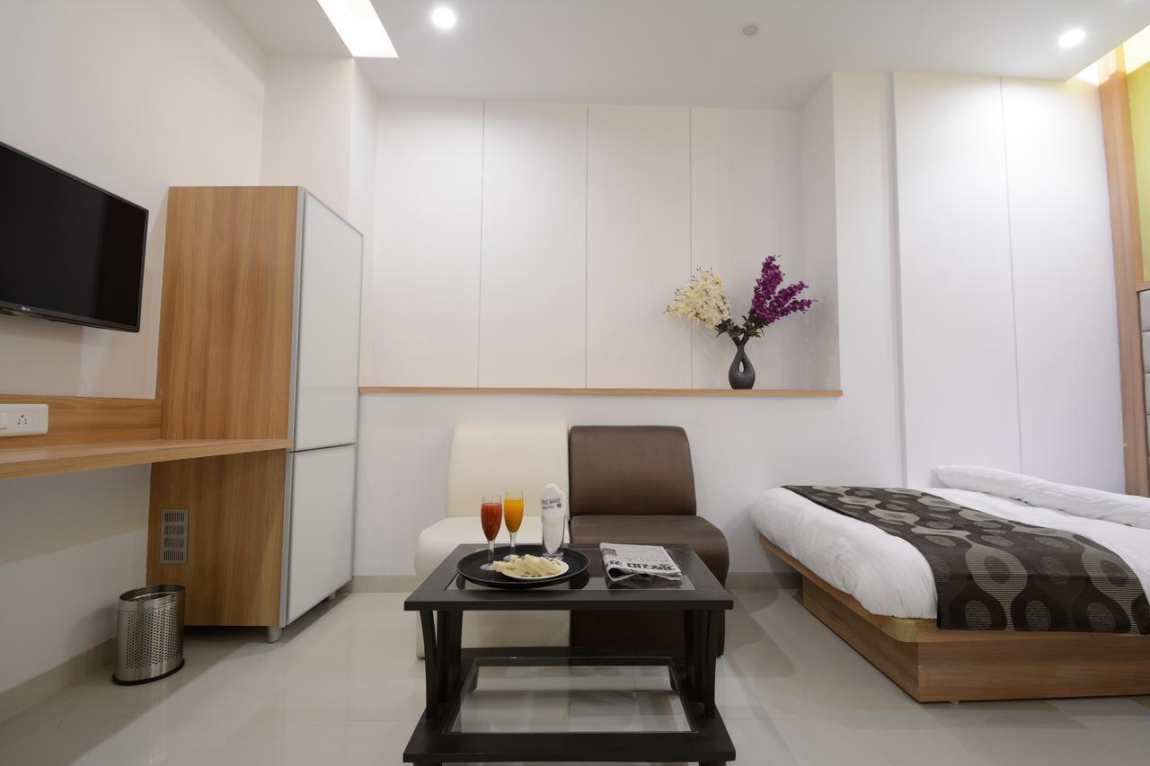 Hotel One Up Ahmedabad