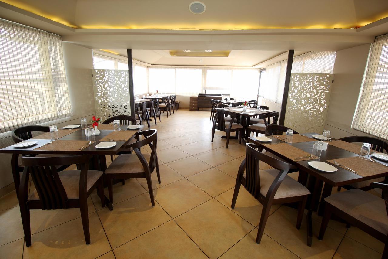 Hotel Oyo 1183 Kells 3*