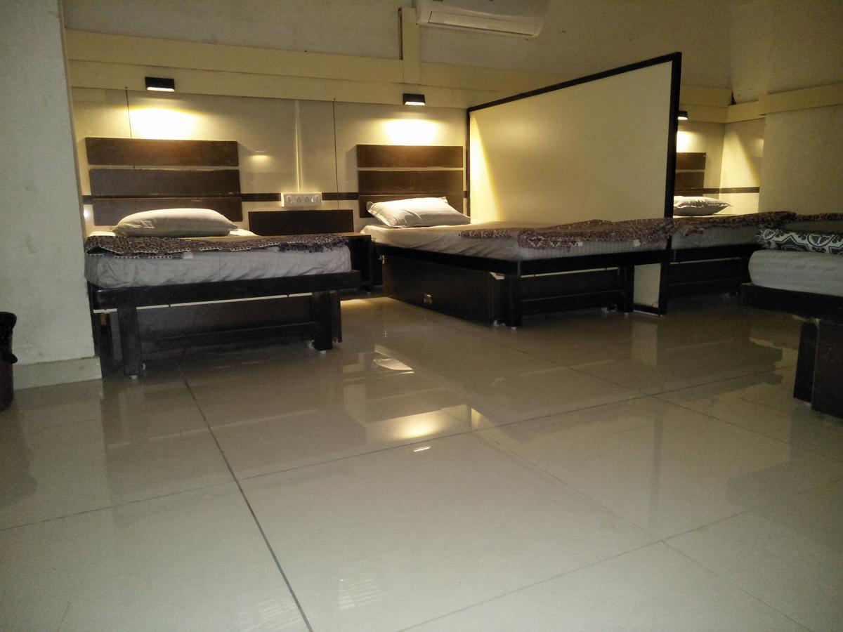 Albergue Night Halt *