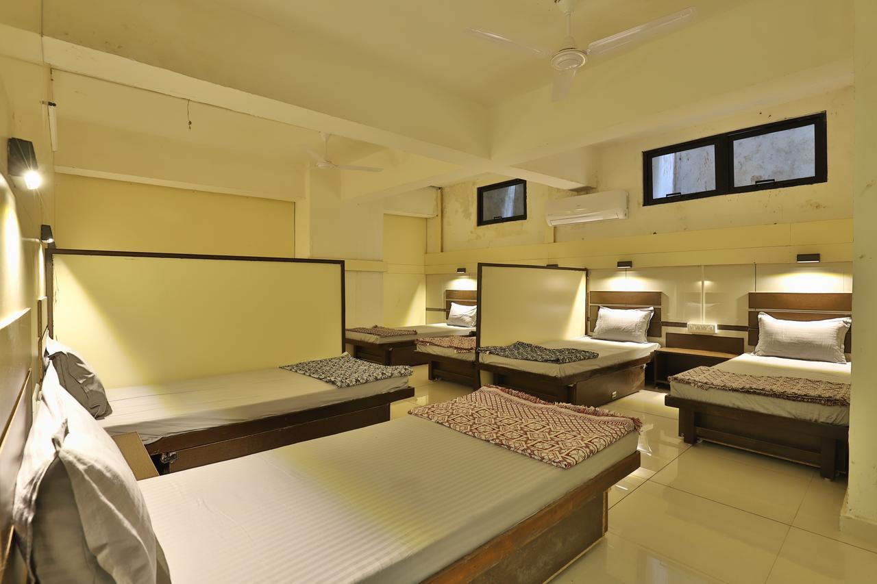 Albergue Night Halt Ahmedabad