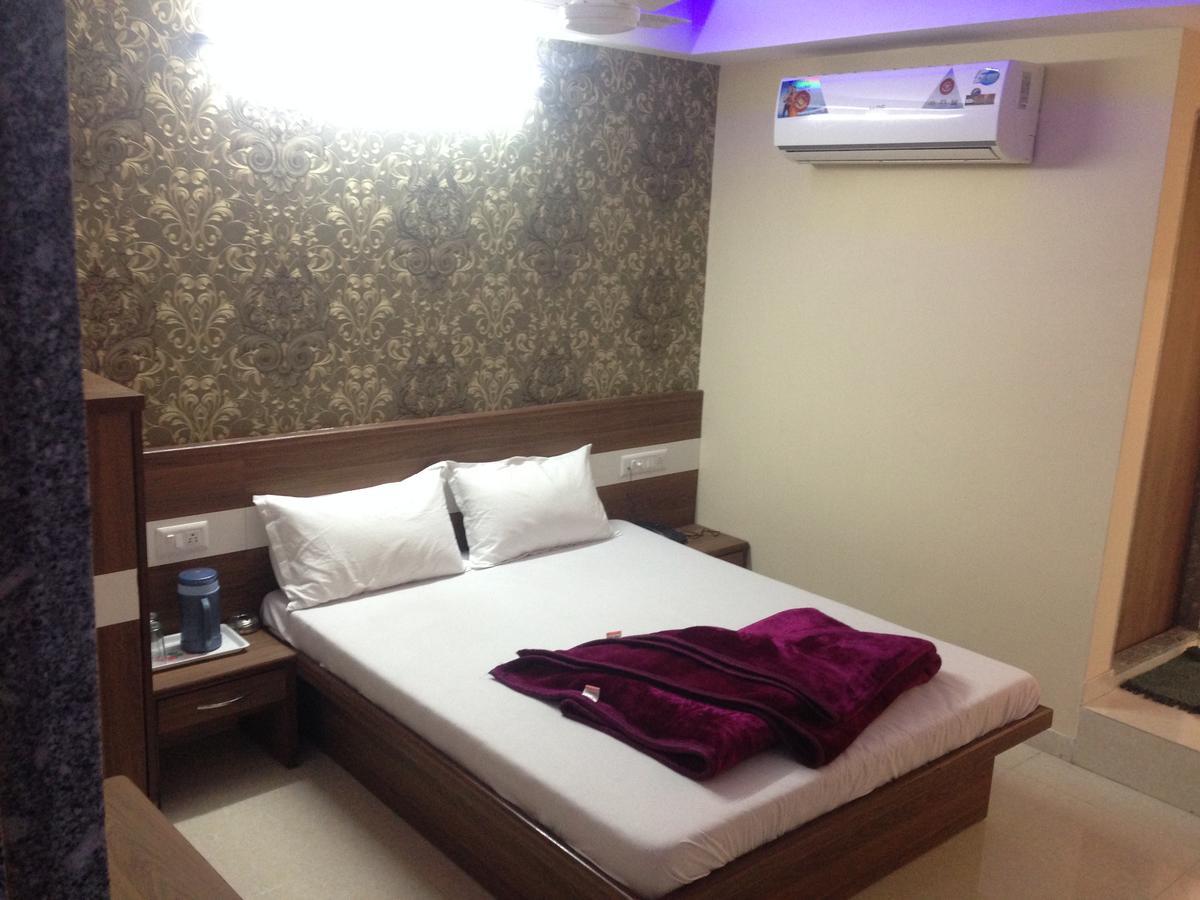 Tirupati Guest house 2*