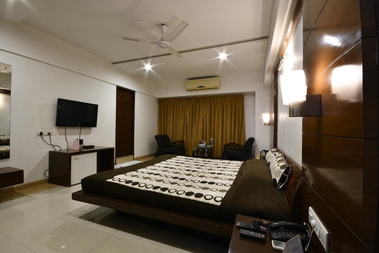 Platinum Residency 3*