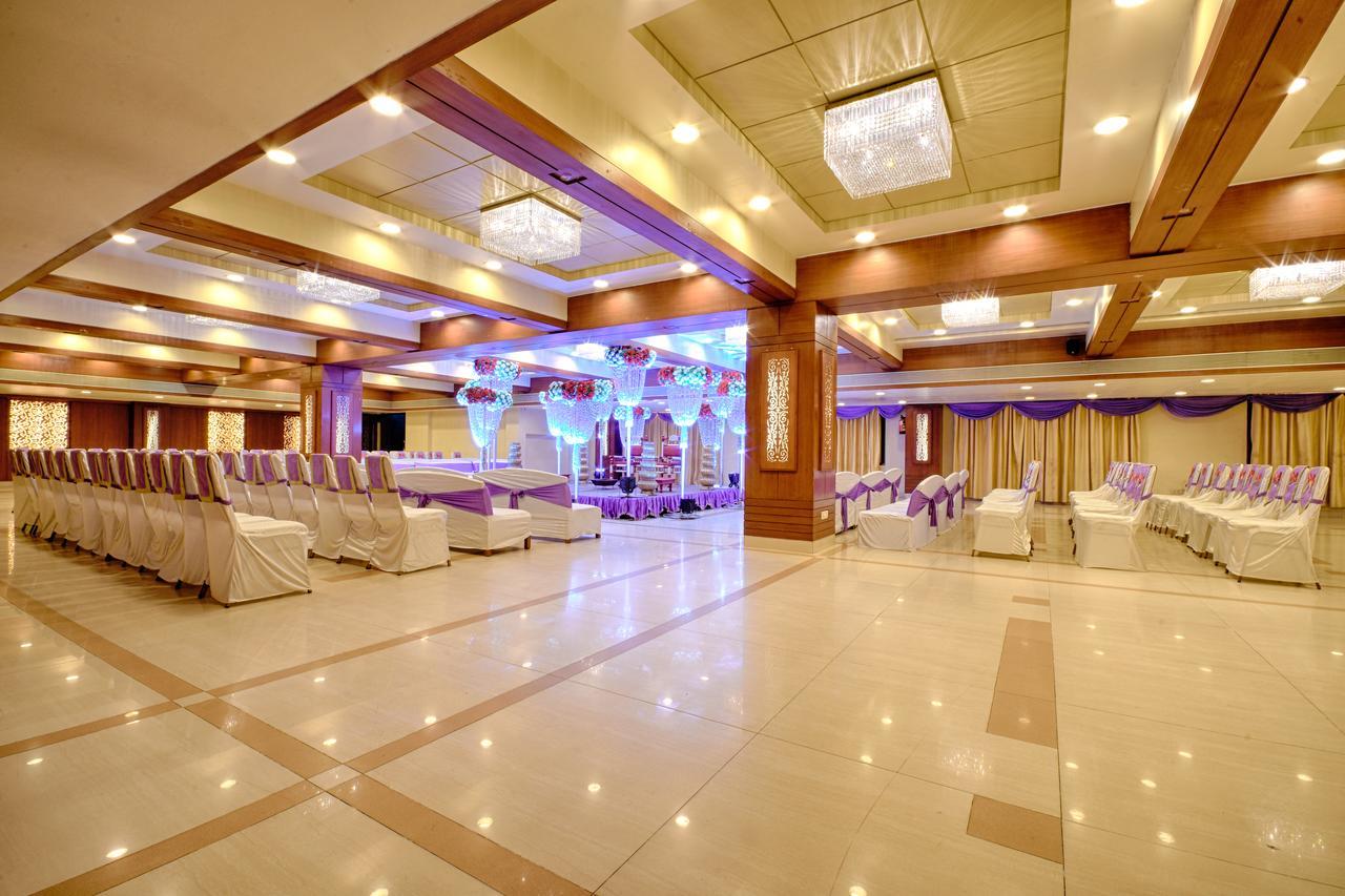 Platinum Residency Hotel 3*