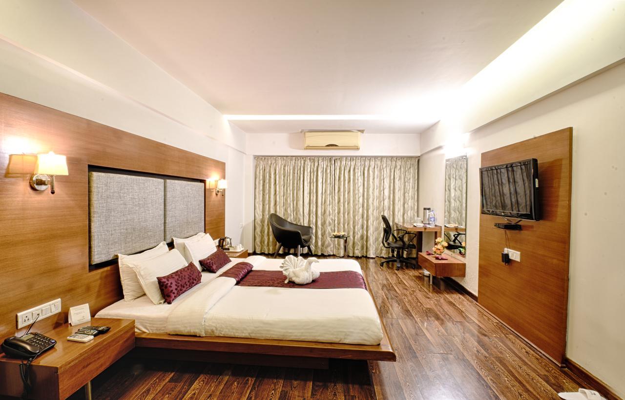 Platinum Residency 3*