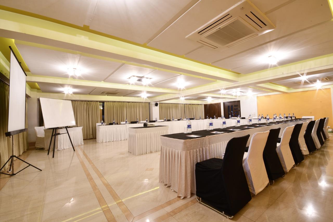 Platinum Residency Hotel 3*
