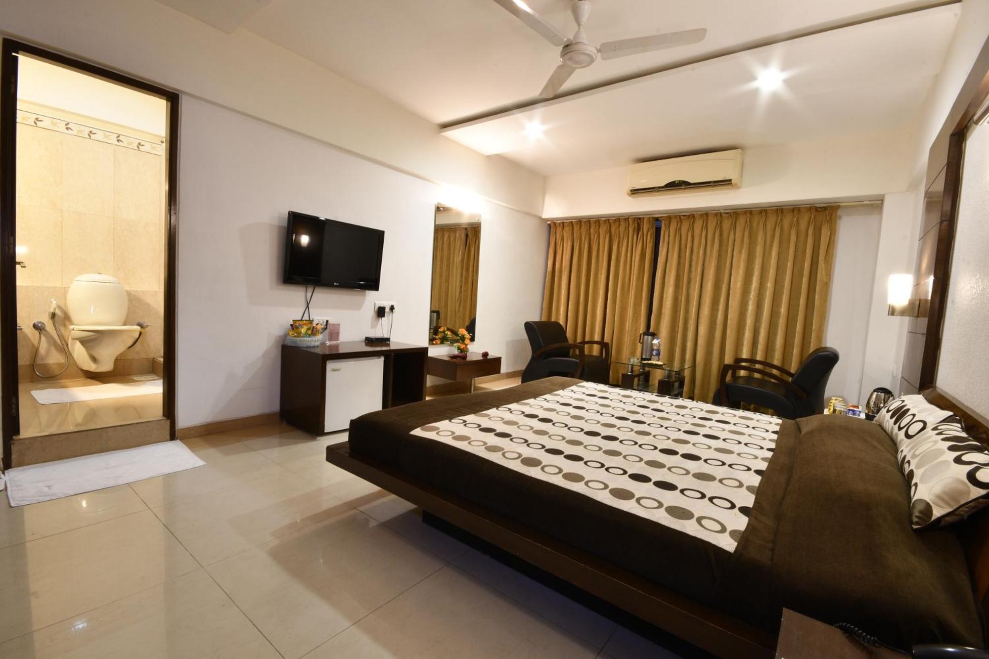 Hotel Platinum Residency 3*