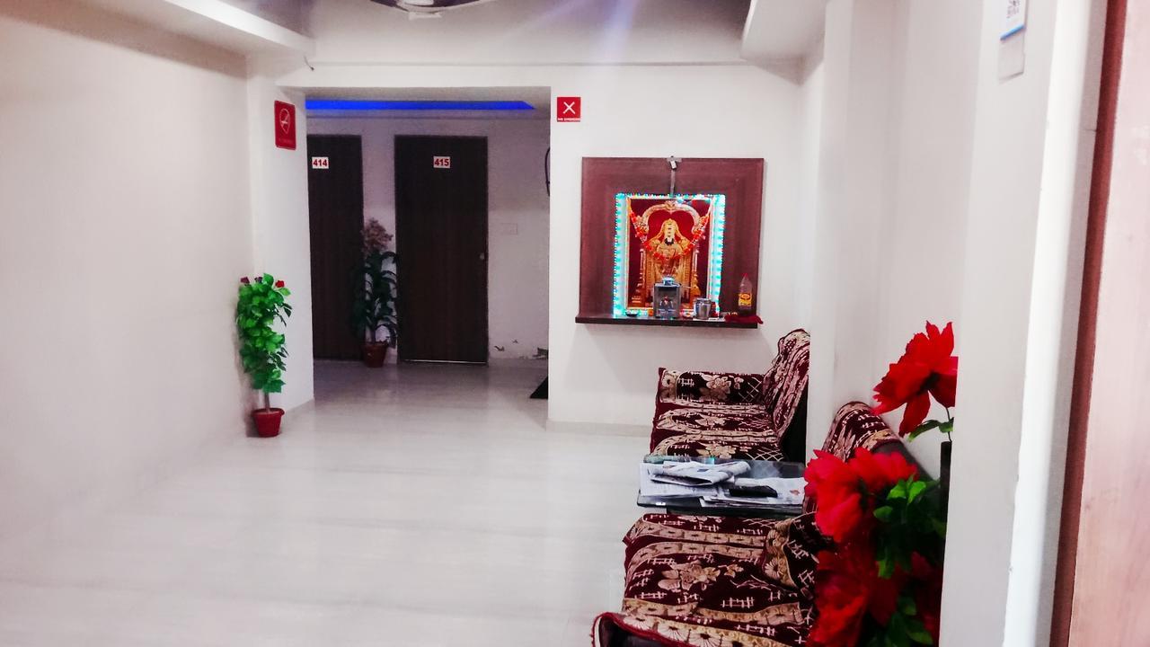 Tirupati Guest house 2*