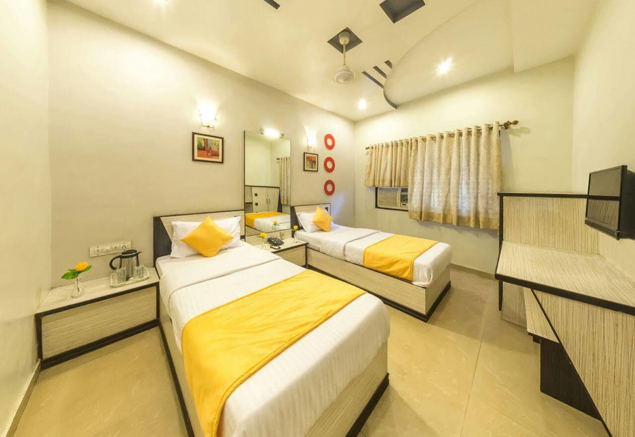Hotel Oyo Flagship 19003 Rudra Mahal 3*