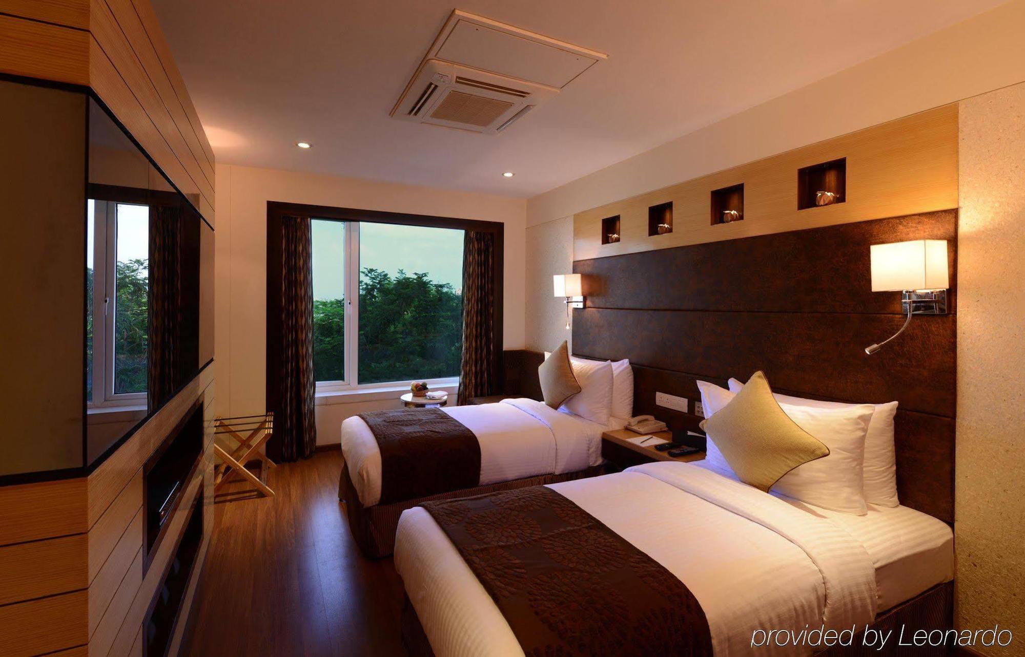 Hotel Tulip Inn,
