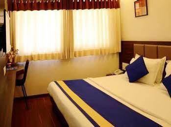 Hotel Oyo Gidc Vatva Ahmedabad