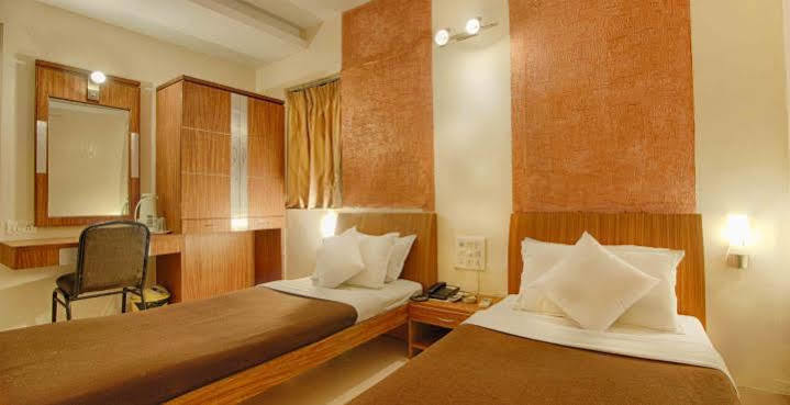 Hotel Parth Residency