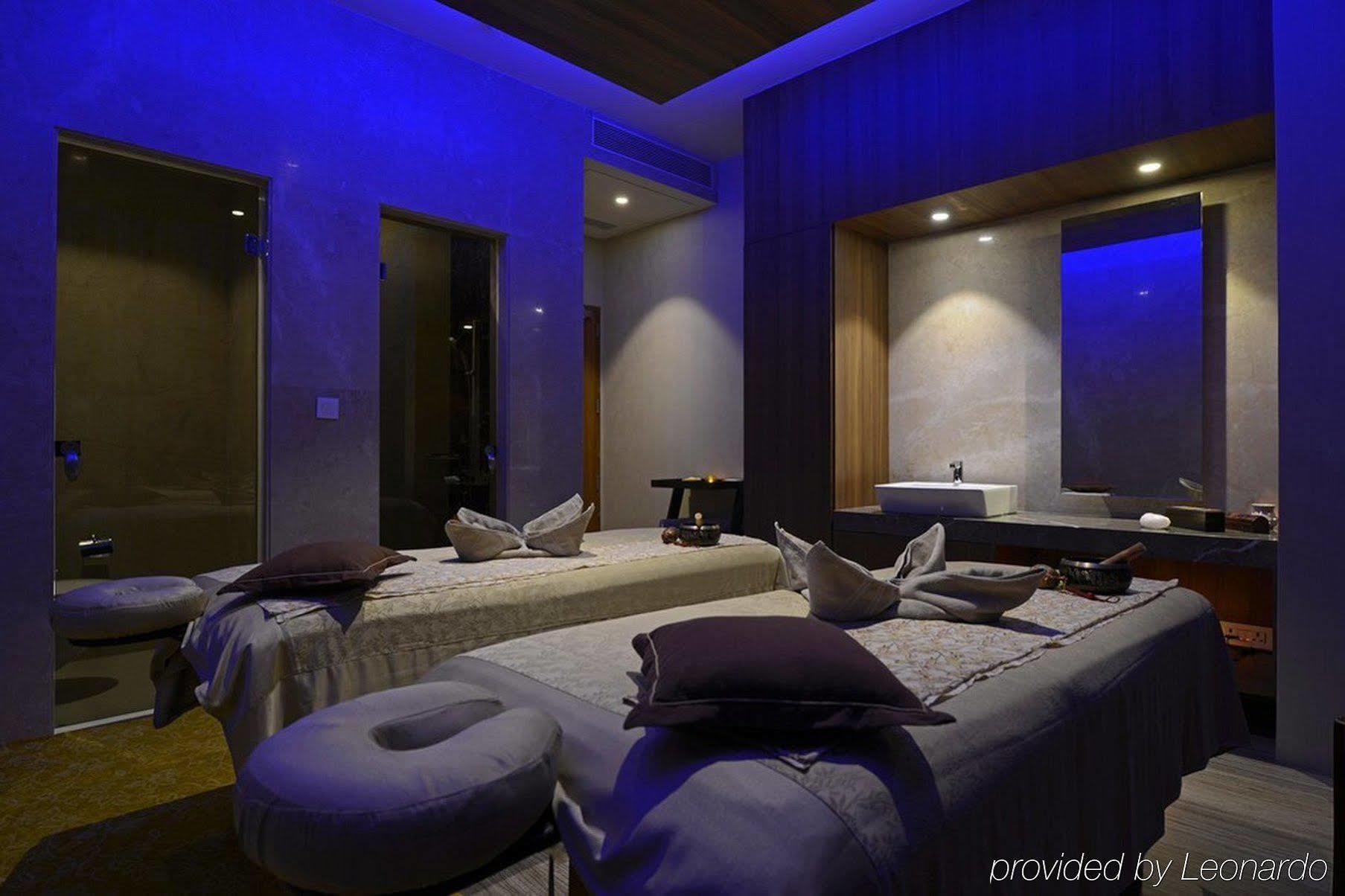 Eastin 5* Ahmedabad
