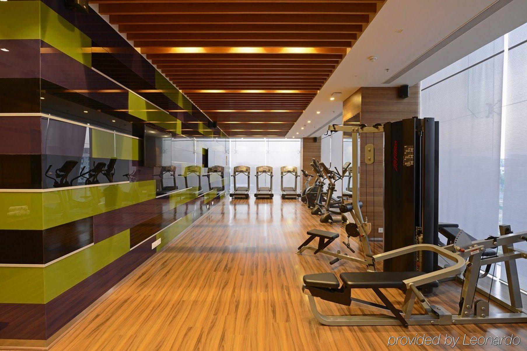 Eastin Hotel 5*