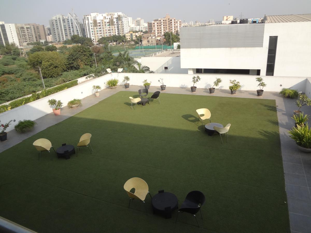 Ymca International Centre 3*