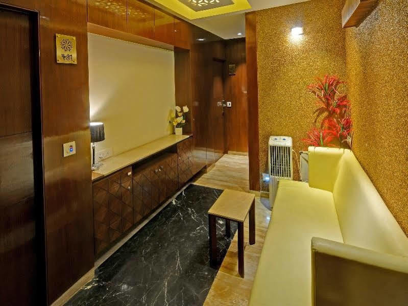 Hotel Fabhotel Kyra - Near Airport Road