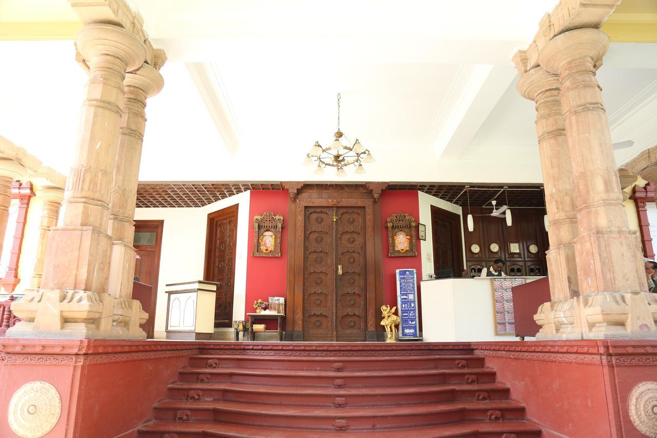 Hotel Siddhartha Palace Ahmedabad