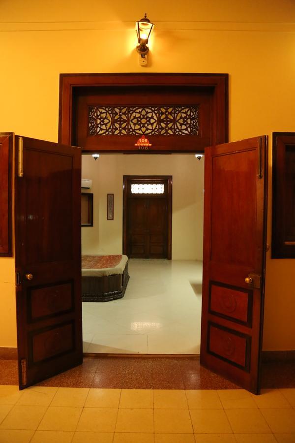 Siddhartha Palace Hotel 3*