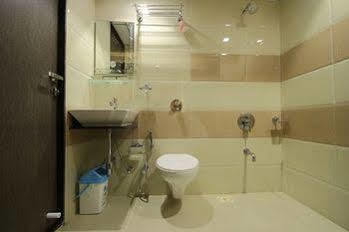 Hotel Zo Ashram Road Paldi Ahmedabad