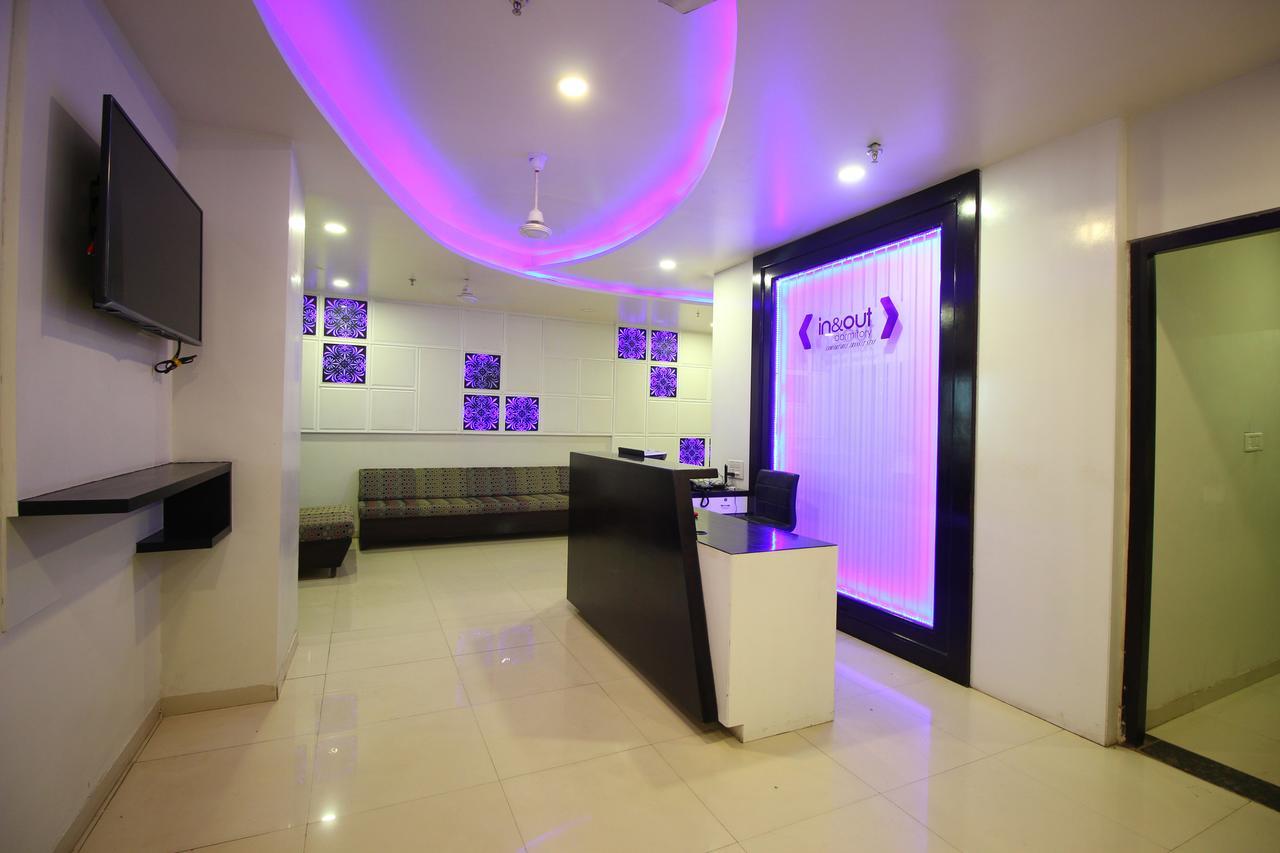 Jackpot In & Out * Ahmedabad