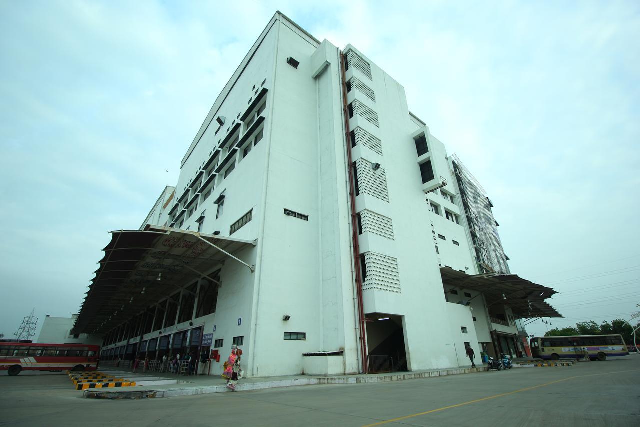 Jackpot In & Out Hostel Ahmedabad