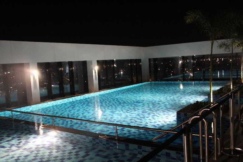Eastin Hotel 5*